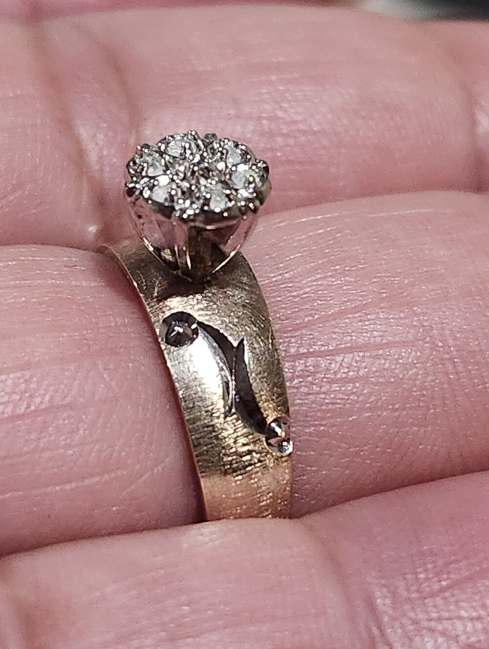 1970s GTR 10K Yellow Gold Natural Diamond Flower Cluster Wide Band Ring Size 7 - Picture 12 of 14